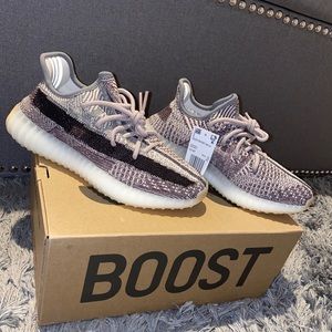 Zyone Yeezys